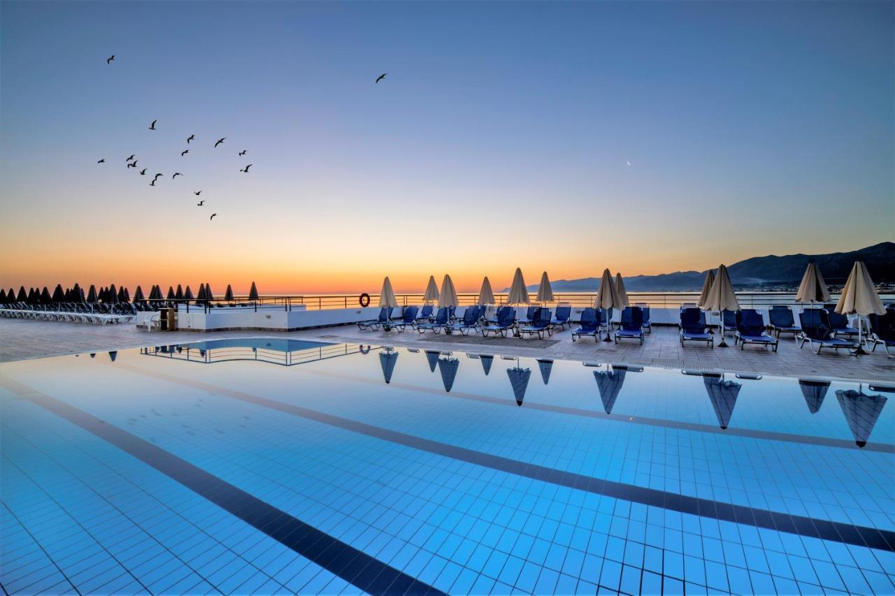 Horizon Beach Stalís Luaran gambar